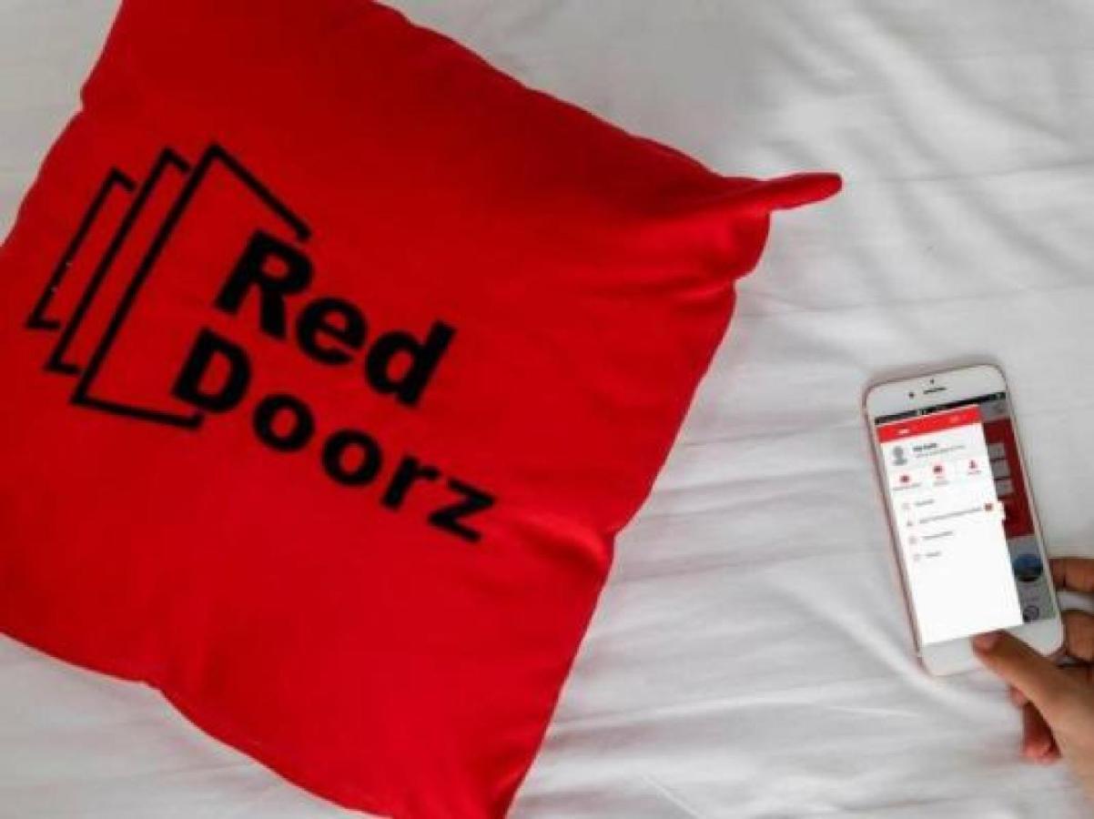 Reddoorz Plus Near Jambi Prima Mall Exterior photo